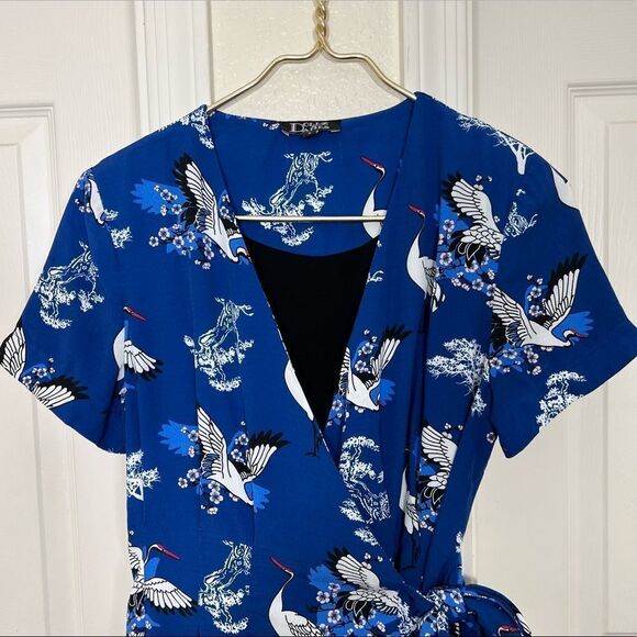 Dollz & Dames Blue Wrap Dress All Over Bird Print Cranes Size Small - Picture 6 of 15